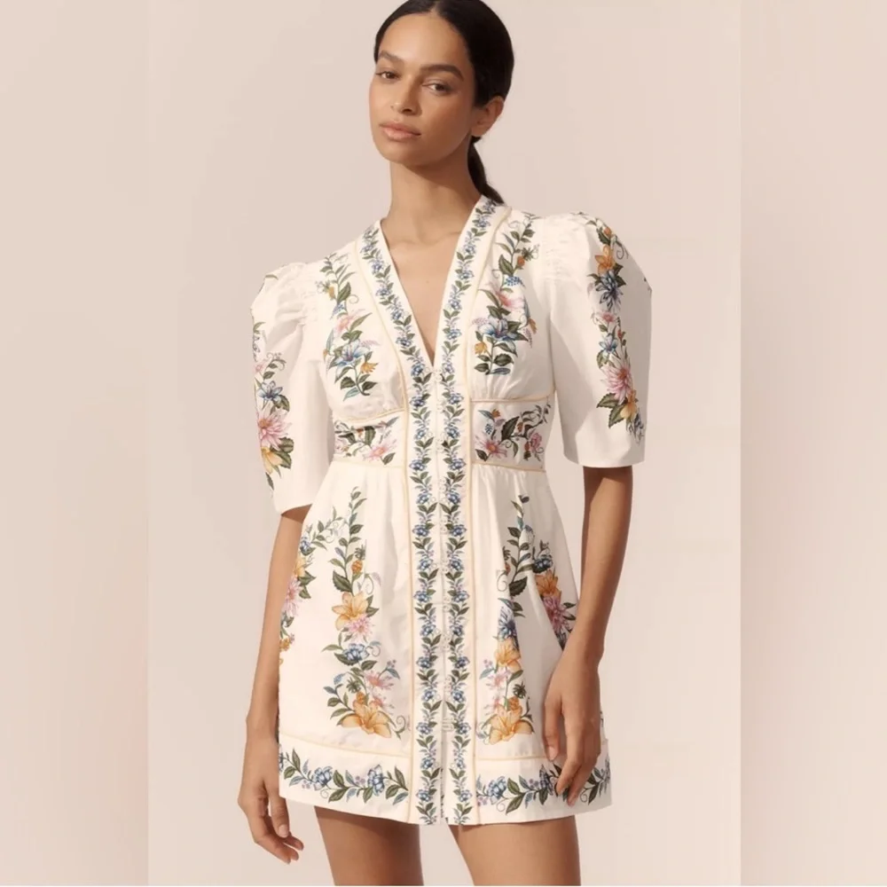FARM Rio Sweet Bloom Dreamscape Off-White Mini Dress in size Medium - Picture 4 of 11